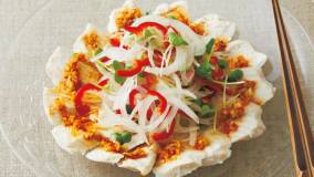 蒸し鶏の中国風サラダ