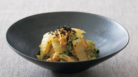 白菜と油揚げのからしじょうゆあえ