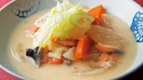 塩ざけと根菜のトロトロかす汁