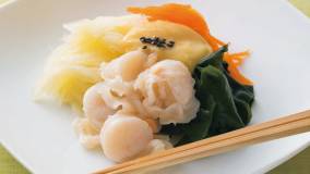 帆立てとわかめのからし酢みそ