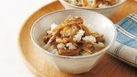 鶏ごぼうの混ぜご飯