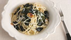 しらすとわかめのスパゲッティ