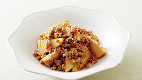 豚ひき肉とたけのこのみそ炒め