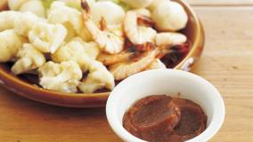 蒸し野菜のからしみそディップ