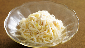 大根と鶏ささ身のサラダ