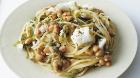 めかぶと長芋、納豆のパスタ
