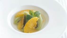 キウイとオレンジのミントシロップ