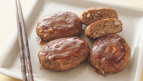 きのこ入りハンバーグ