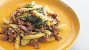 薄切りラム肉とセロリのカレー炒め