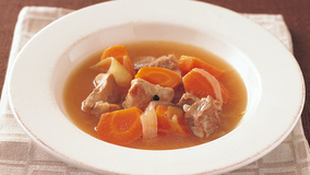 にんじんと豚肉のスープ煮