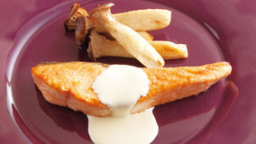 鮭（さけ）のムニエル