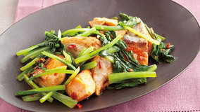 鮭と小松菜のピリ辛炒め