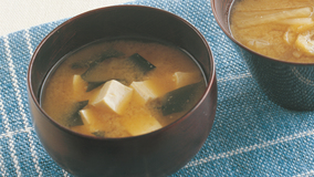 豆腐とわかめのみそ汁