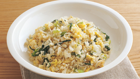 いり卵、じゃこ、小松菜のチャーハン