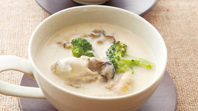 かきとブロッコリーのみそクリームスープ