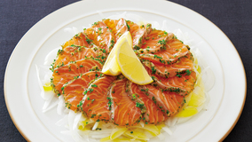 お刺身サーモンのマリネサラダ