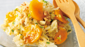 ザワークラウトと柿のサラダ