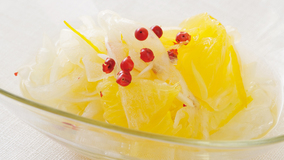 夏みかんとたまねぎの甘酢あえ