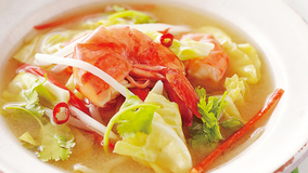 えびとキャベツのトムヤムクン風
