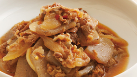 牛肉とこんにゃくの煮込み