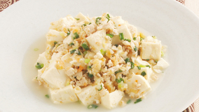 豆腐とひき肉の塩炒め