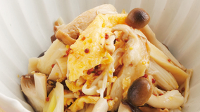 いり卵ときのこのあえ物