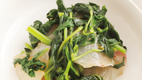 モロヘイヤと刺身のあえ物