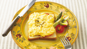 スクランブルエッグのクロックマダム