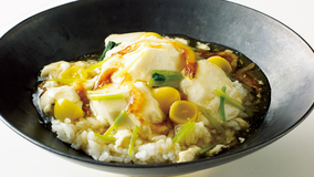 おぼろ豆腐のあんかけ丼