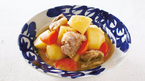 豚肉とじゃがいものみそ煮込み