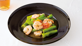 えびとトマトの塩炒め