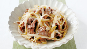 ごぼうと牛肉の甘辛蒸し