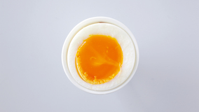 ゆで卵（6分ゆで）