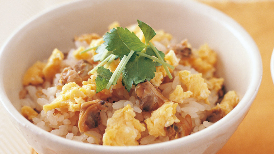 あさりご飯 いり卵のせ