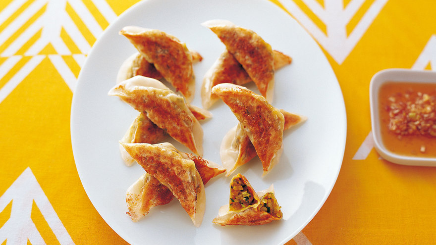 カレー風味のパリパリ焼ギョーザ