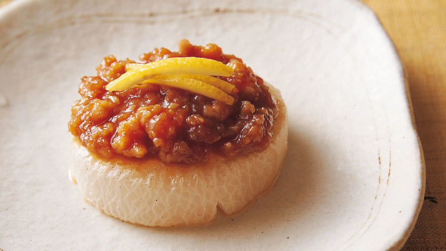 焼き大根 鶏みそのせ