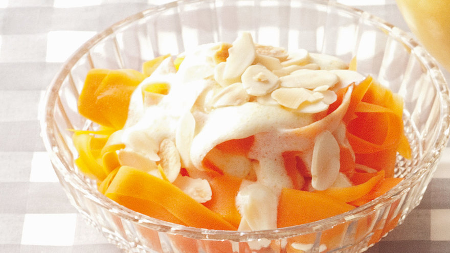 にんじんとナッツのサラダ