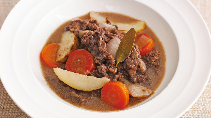 牛肉の赤ワイン煮