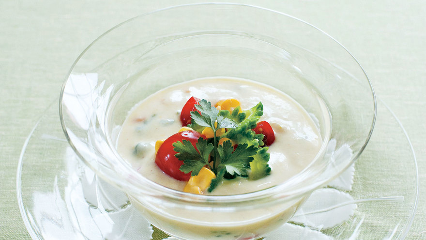 コーンとヨーグルトの冷製スープ