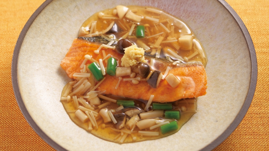 さけのムニエル きのこあん