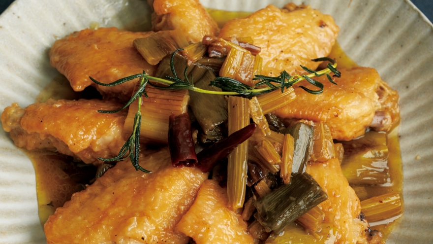 鶏手羽とねぎのカチャトーラ