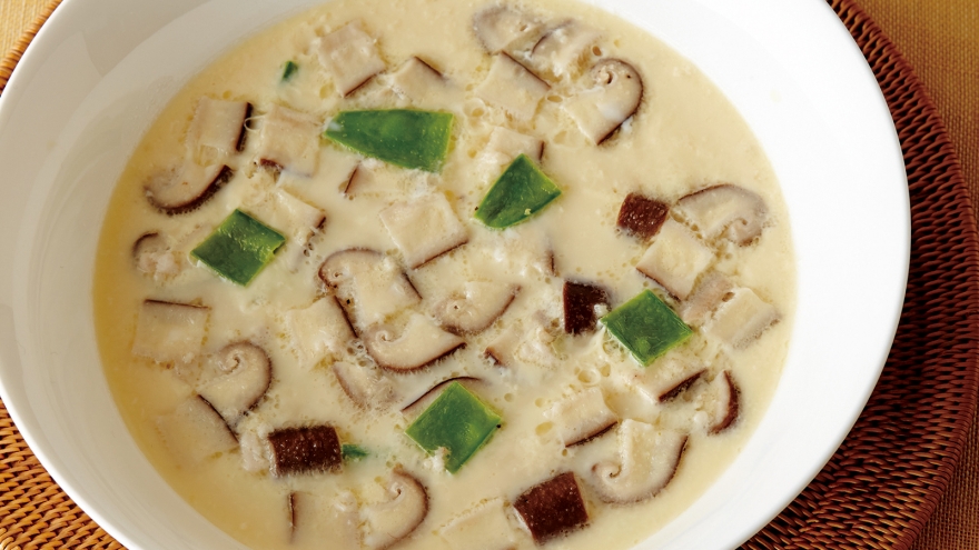 鶏ひき肉の茶碗蒸し