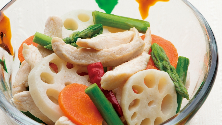 棒切り鶏の和風彩りマリネ