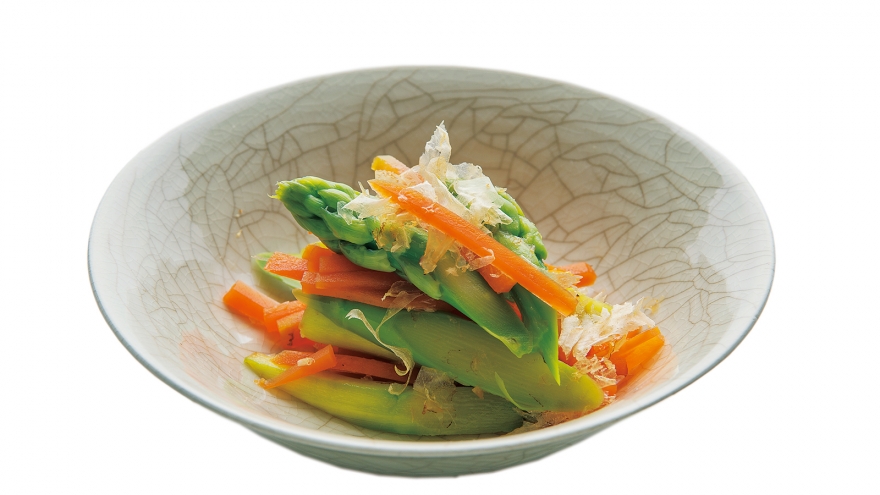 グリーンアスパラと春にんじんのおかかあえ