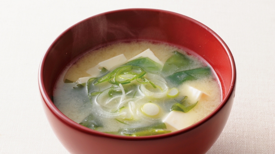 わかめと豆腐のみそ汁