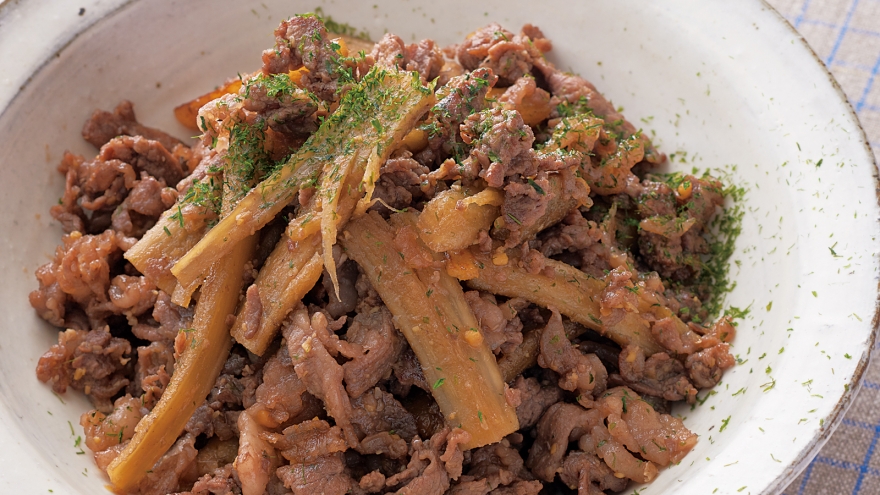 牛肉とごぼうのみそ炒め