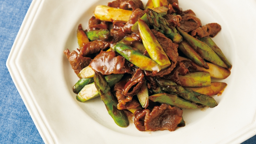 アスパラと牛肉のソース炒め