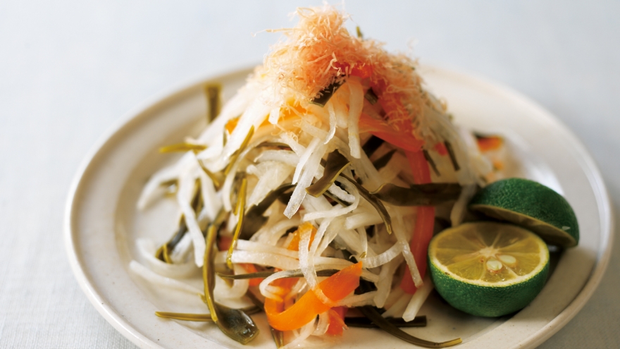 パプリカと大根のサラダ