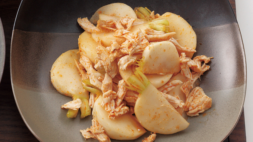 ゆで鶏とかぶのピリ辛あえ