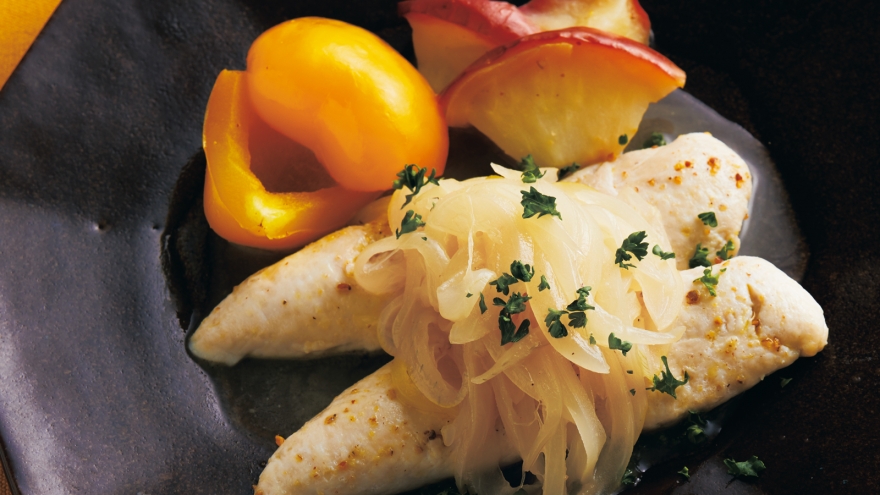 ささ身とパプリカのワイン蒸し